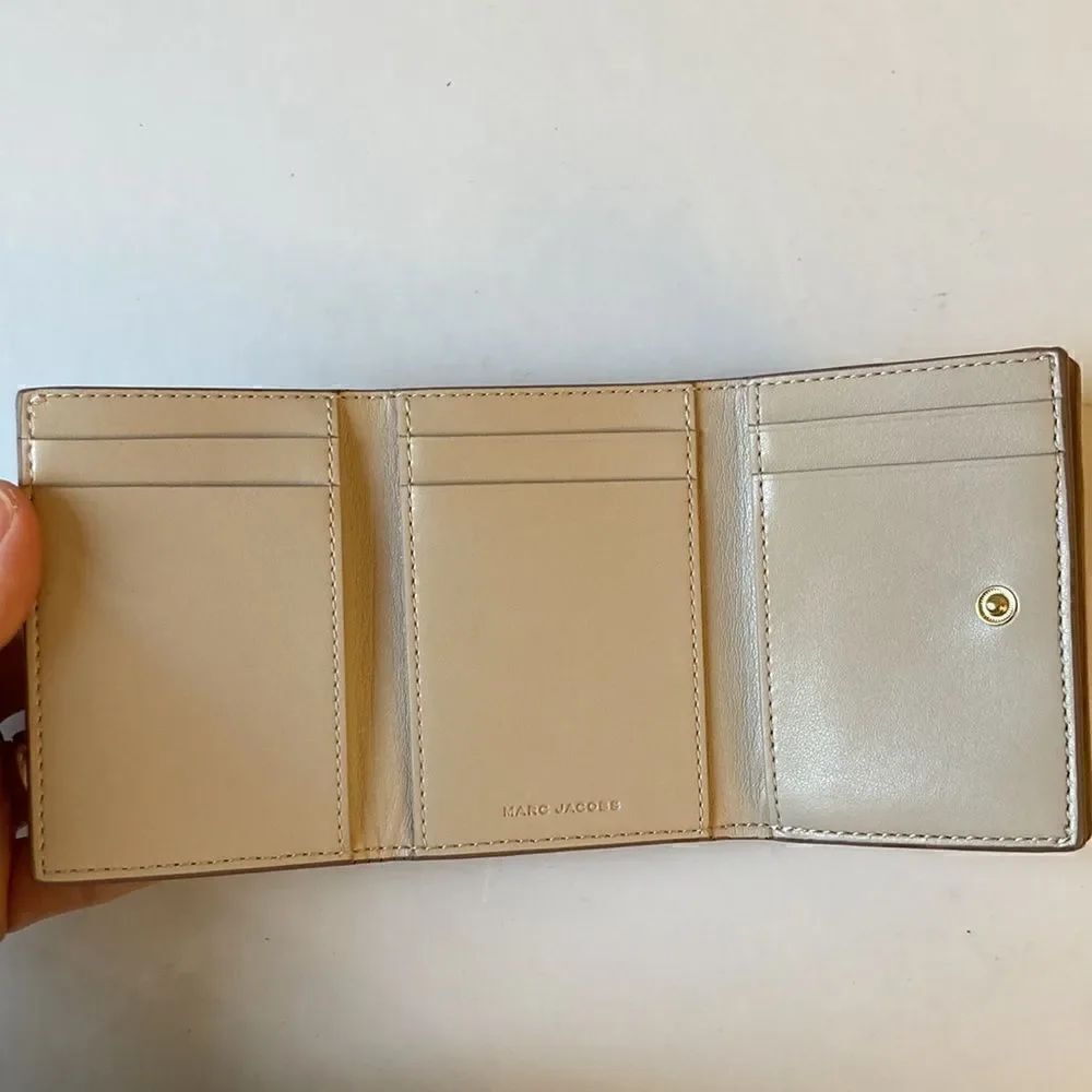 Marc Jacobs Mini Wallet - Picture 5 of 7